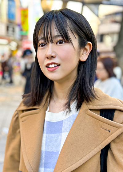 駅で見つけた大人しそうな女を連れ込み寝てる間に中出しセックス