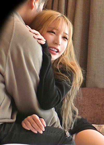 ナンパSEXは当たり前のガバまんギャル【あや】あまりの気持ち良さに抑制が効かなくなってしまったおま●こから溢れる潮の量は桁違い！