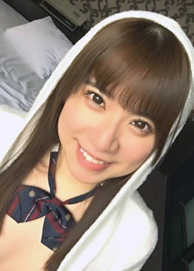 プリプリ桃尻の正統派美少女JK